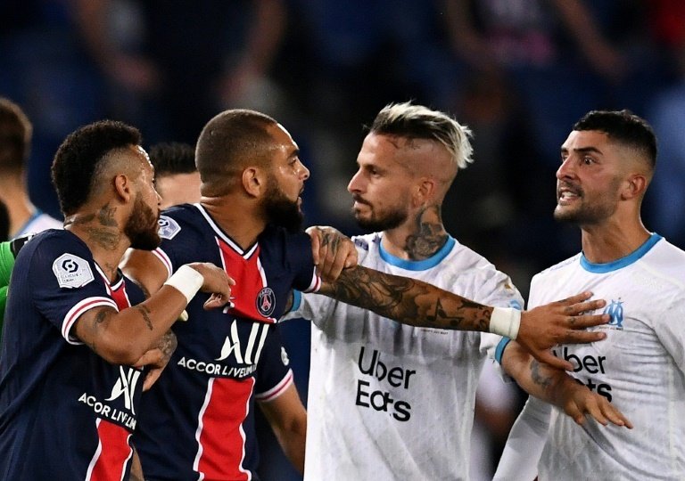 L'incident lors de PSG-Basaksehir à rappelé à Neymar celui avec Álvaro. AFP