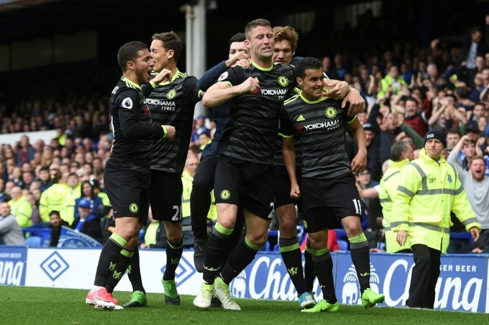 Chelsea vainqueur d'Everton avec notamment un but de Pedro (N.11), le 30 avril 2017 à Liverpool. AFP