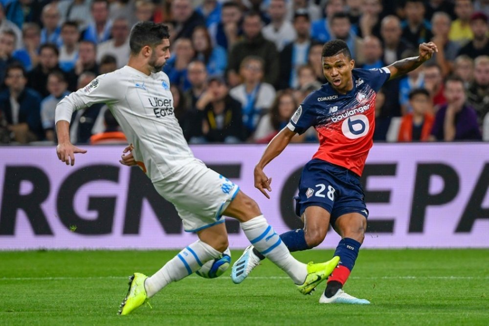 Reinildo Mandava es lateral izquierdo en el Lille. AFP