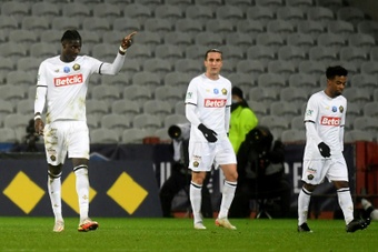 La irrupción goleadora de Amadou Onana en el Lille. AFP