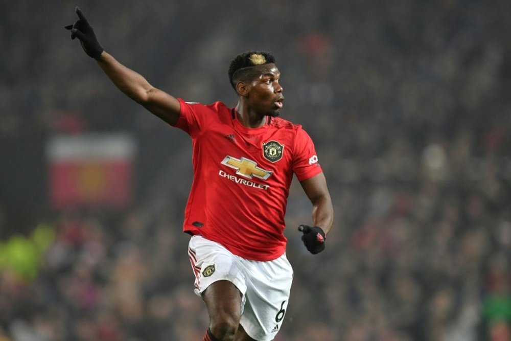 Paul Pogba vive cercado de especulações sobre o futuro. AFP