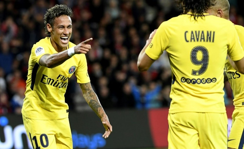 Neymar brilló en su estreno en Francia. AFP