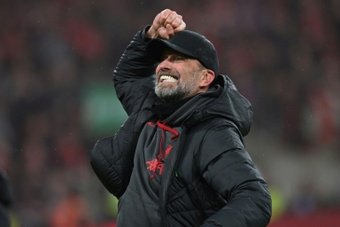 Jürgen Klopp quiere marcharse del Liverpool con un póker. Tras ganar ya la EFL Cup, este domingo afronta los cuartos de final de la FA Cup ante el Manchester United. Aún puede ganar tanto la Premier como la Europa League.