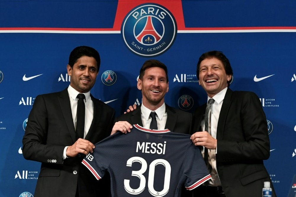Leonardo dément les informations de 'L'Equipe' sur le contrat de Messi. AFP