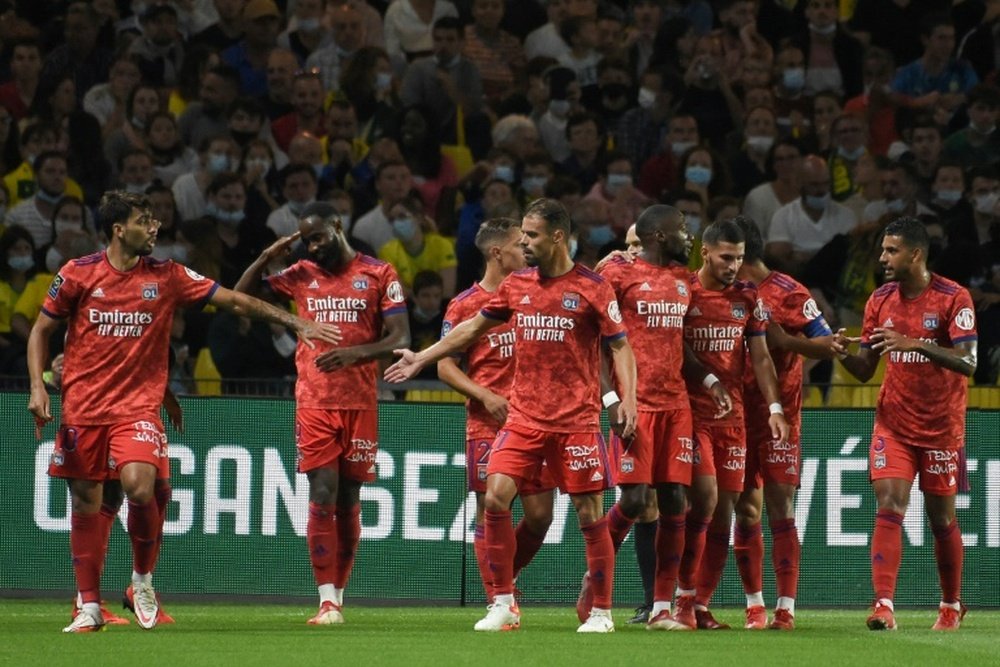 El Lyon firmó la primera victoria gracias a Moussa Dembélé. AFP