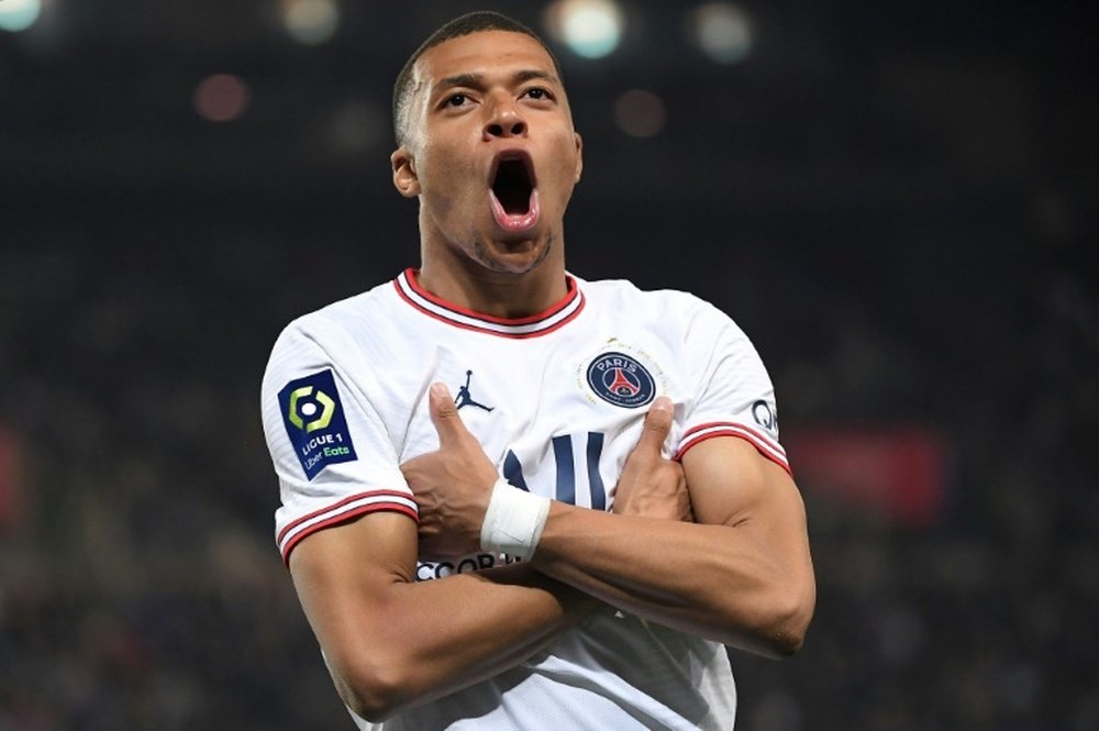 Mbappé tendría en el Madrid el 100% de sus derechos de imagen. AFP
