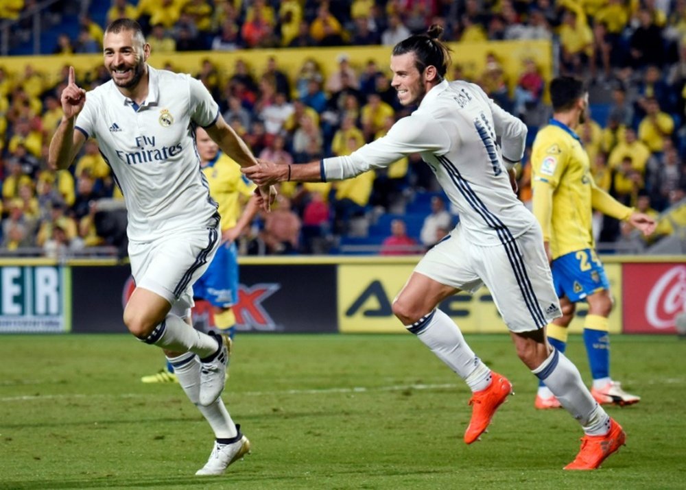 Benzema y Bale, en el alambre. AFP