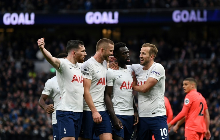 “The Costly Error: Davinson Sánchez’s Mistake and Emotional Aftermath in Tottenham’s Defeat Against Bournemouth”