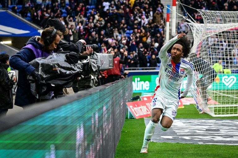 Lyon lose Fofana due to injury ahead of Man United clash
