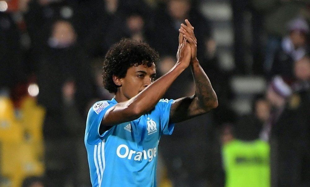 Luiz Gustavo apontou o terceiro do Marseille. AFP