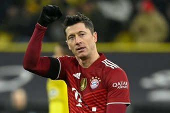 El Bayern quiere que Lewandowski se retire en el club. AFP
