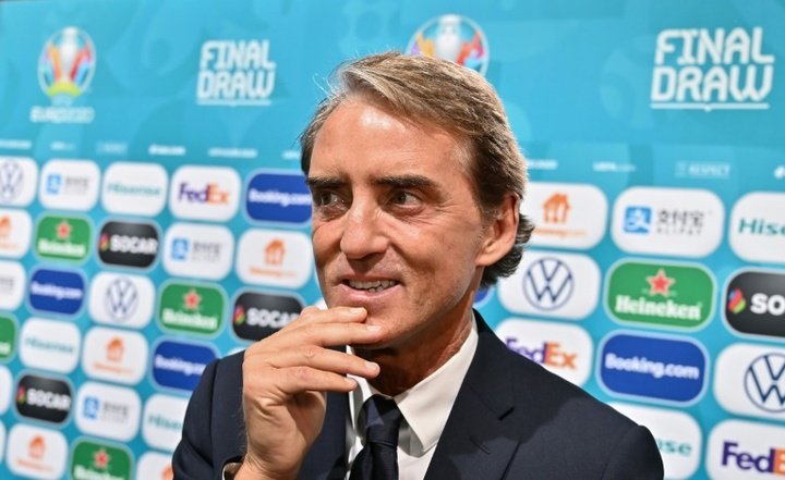 Mancini pone el objetivo de Italia en semifinales