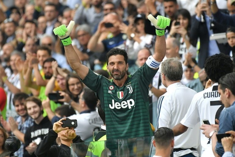 Buffon celebró el pase como un hincha de la Juve más