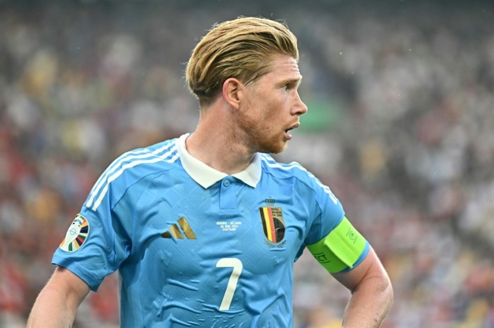 Fabrizio Romano has denied rumours about a possible move from De Bruyne to Al Ittihad. AFP