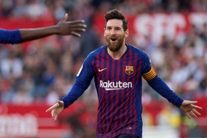 Messi dio caza a Cristiano con su 'hat trick' número 44