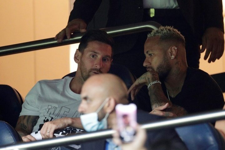 'Le Parisien' enfría el debut de Messi, que podría hacerse esperar