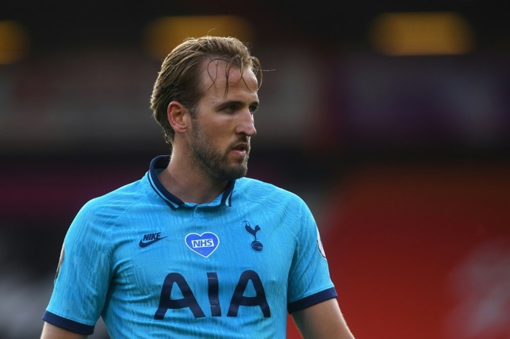 Harry Kane é destaque de um Tottenham sem brilho. AFP