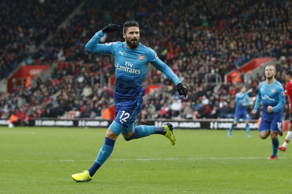 L'attaquant français d'Arsenal Olivier Giroud fête un but contre Southampton. AFP