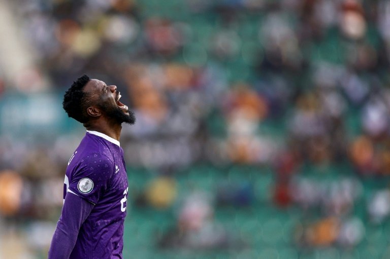 Angola perde em casa para a Líbia em duelo pelas Eliminatórias da Copa do Mundo