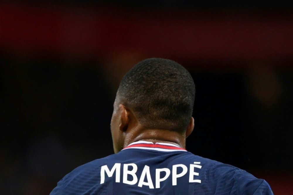 Mbappé acaba contrato en 2022. AFP