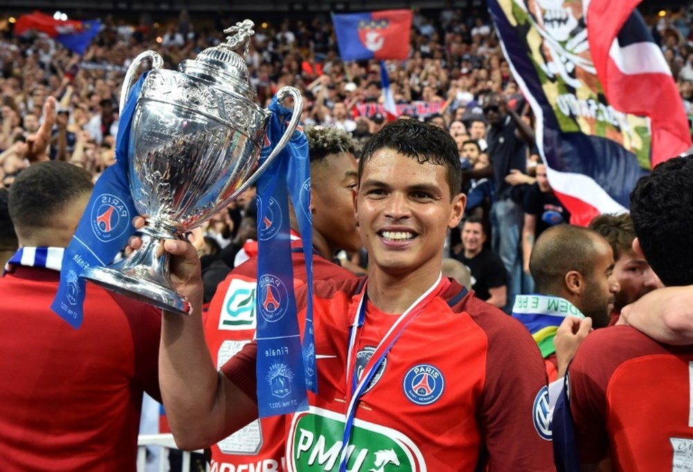 Thiago Silva veut finir sa carrière à Paris. AFP