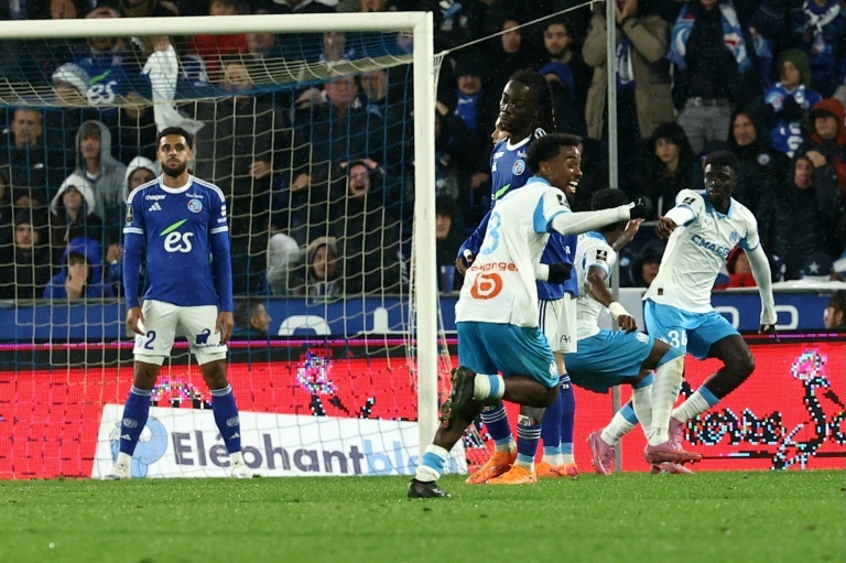 Murillo sends Marseille top in Ligue 1 with late win in Strasbourg