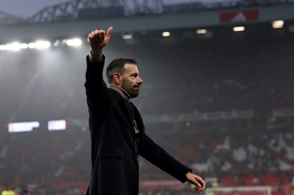 Tercer Manchester United-Leicester de Van Nistelrooy en Old Trafford en la 2024-25. AFP