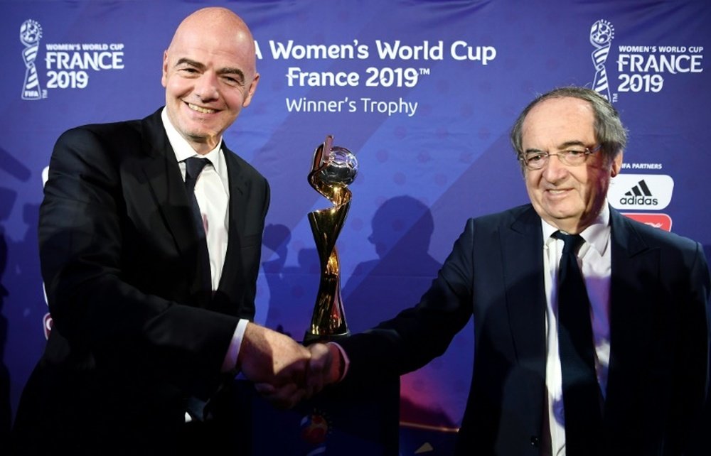 Le président de la Fifa Gianni Infantino et Noël Le Graët. AFP