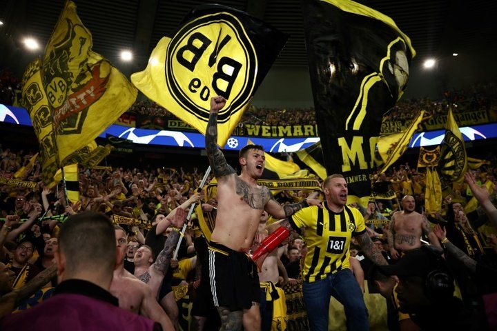 Dortmund chambre le PSG sur les réseaux sociaux