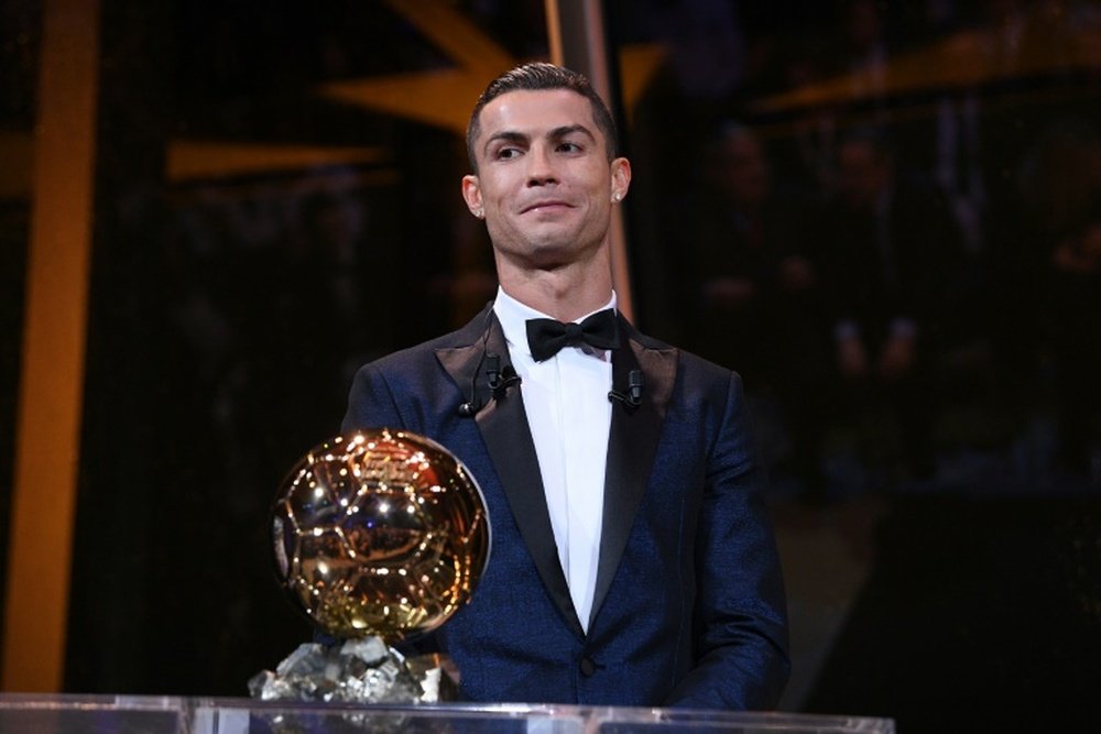 Cristiano Ronaldo ganó su quinto Balón de Oro. AFP