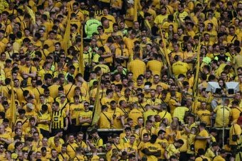 Dortmund chambre le PSG sur les réseaux sociaux. afp