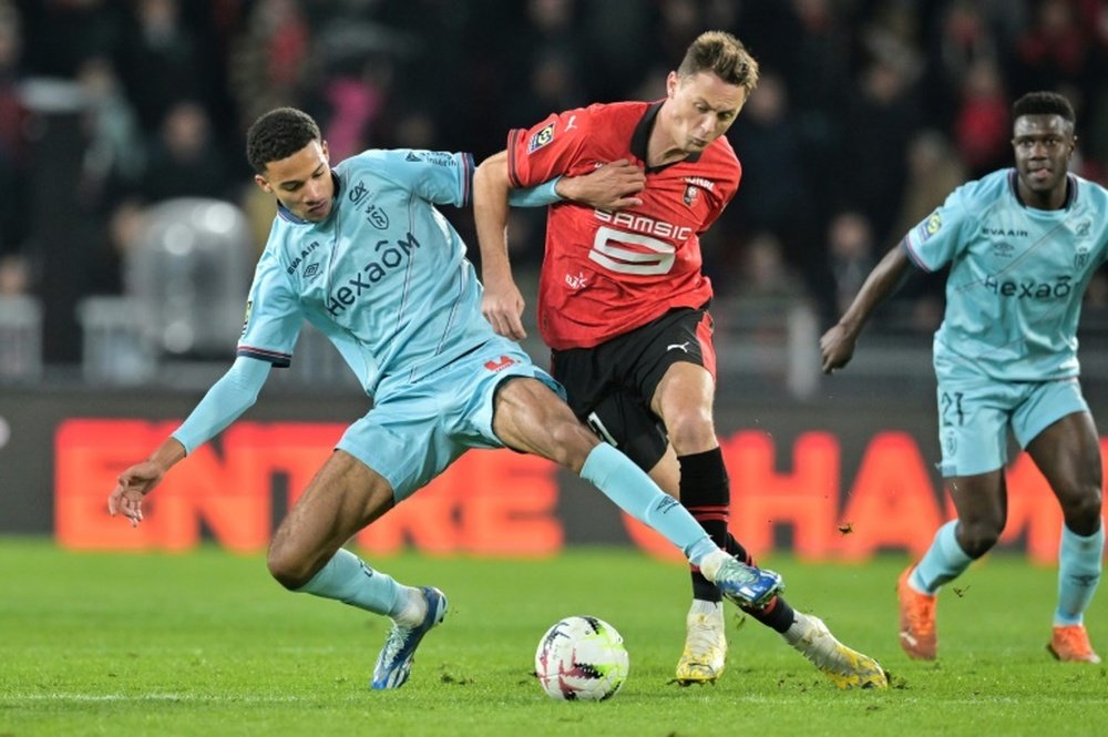 Matic não se apresenta no Rennes e o clube reage. AFP