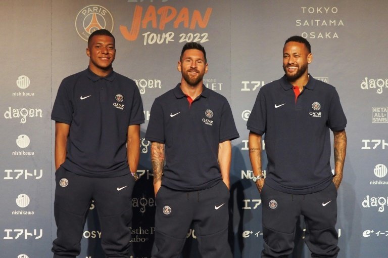Messi, Mbappe and Neymar start for PSG for first time since WC