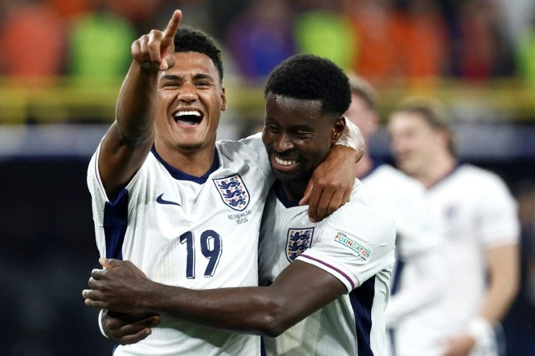 Inglaterra bate os Países Baixos e se classifica para a final da Euro
