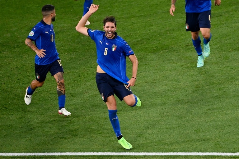 Locatelli, durante un partido con Italia