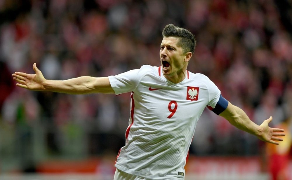 Polonia empató a dos en un vibrante partido contra Chile. AFP