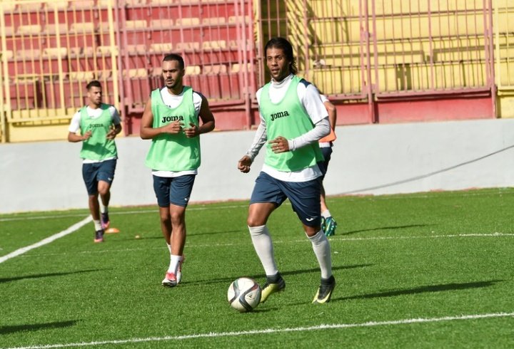 Des footballeurs binationaux en mal de carrière rebondissent en Algérie