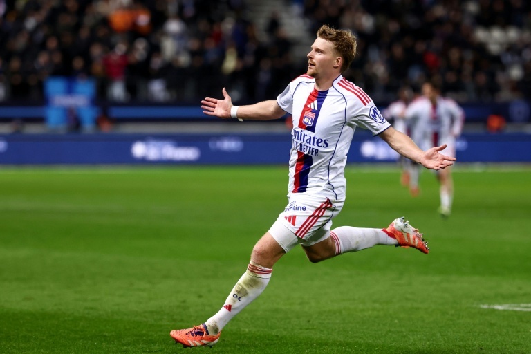 Greif y Sulc suben el nivel del Lyon