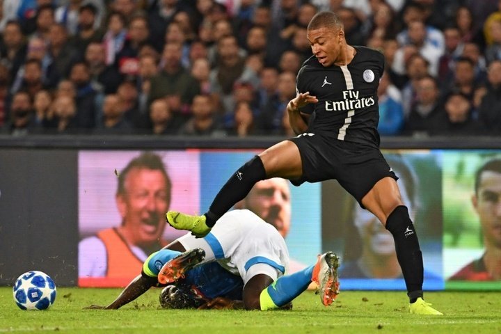 Fans praise Koulibaly for amazing Mbappe challenge