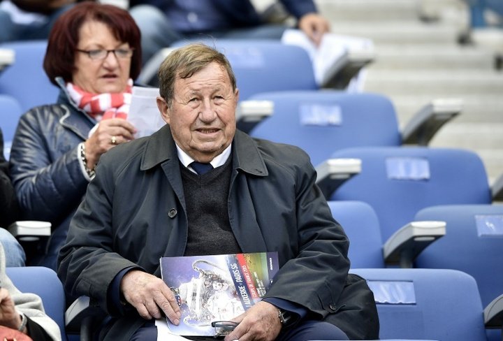 Guy Roux estime que l'AJ Auxerre est ''victime du passage à 18 clubs''