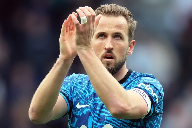According to 'The Athletic', Bayern Munich have submitted an offer of £60 million plus add-ons for Harry Kane. The striker has just one year left on his contract with Tottenham Hotspur.