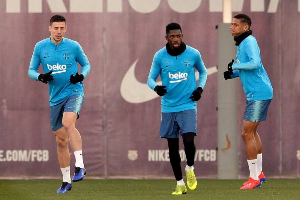Todibo no saldrá del Barça por menos de diez millones. AFP