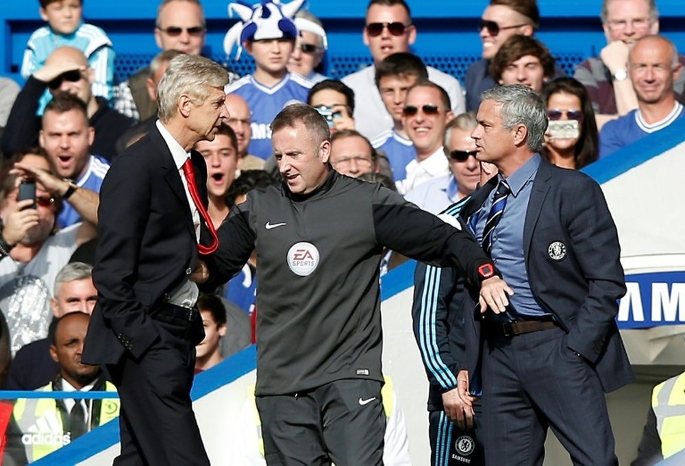 Wenger-Mourinho o la guerra de nunca acabar. AFP