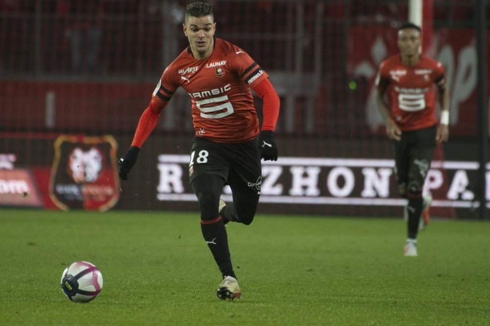 Ben Arfa está sin equipo desde que rescindiera con el Rennes en verano. AFP/Archivo