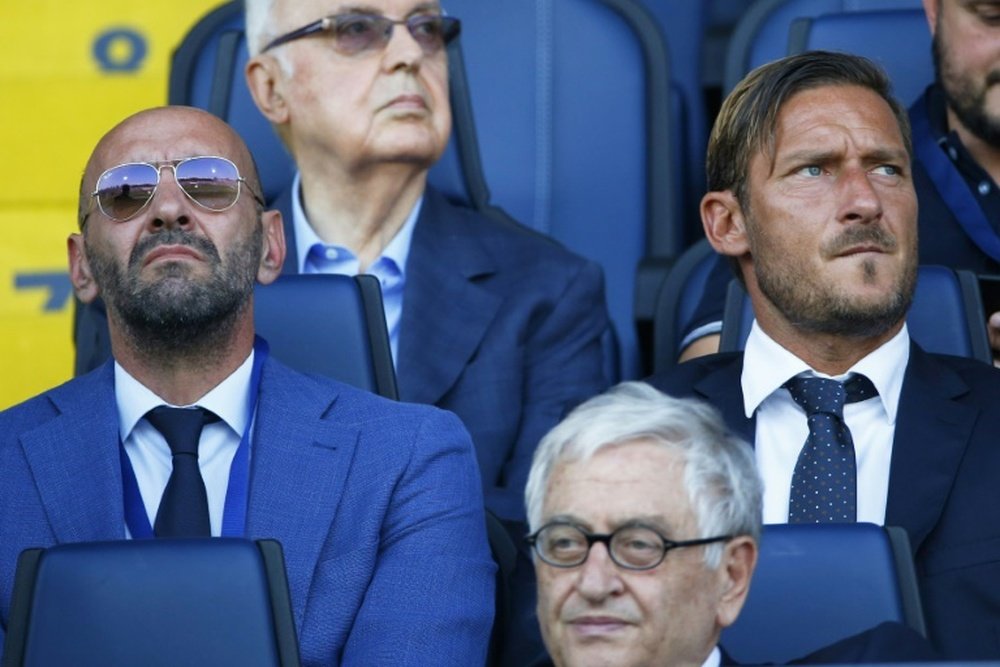 Monchi peut compter sur Totti. AFP