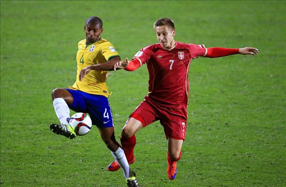 Serbia se proclamó campeona mundial sub-20 al imponerse a Brasil por 2-1 en la final de Nueva Zelanda 2015 con un tanto en la prórroga de Nemanja Maksimovic. EFE