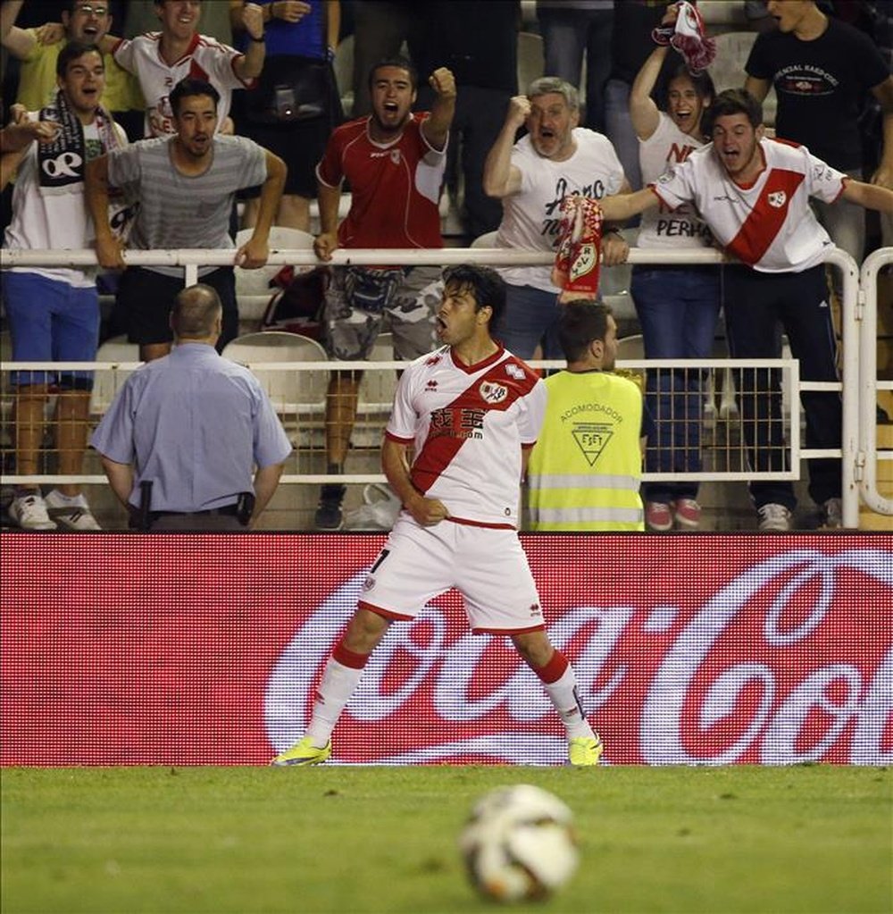 El delantero venezolano del Rayo Vallecano, Nicolás Ladislao Miku, celebra un gol. EFE/Archivo