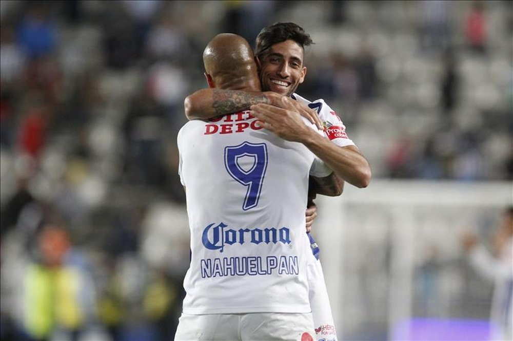 Urreta hizo uno de los mejores goles del Apertura de México. EFE