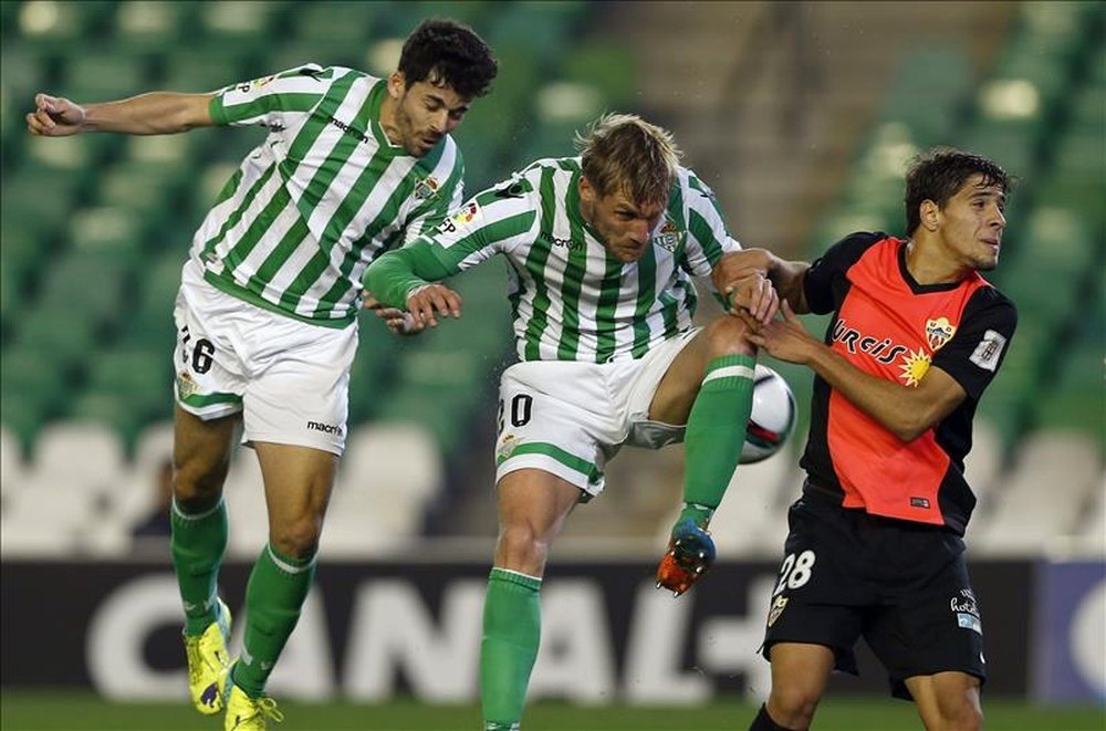 Perquis, nuevo jugador del Nottingham Forest. EFE/Archivo