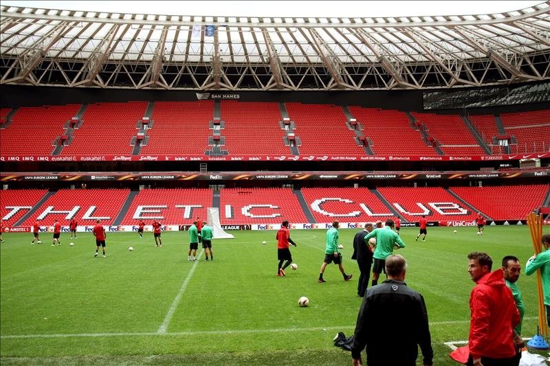 El técnico del Augsburgo considera al Athletic el favorito del grupo